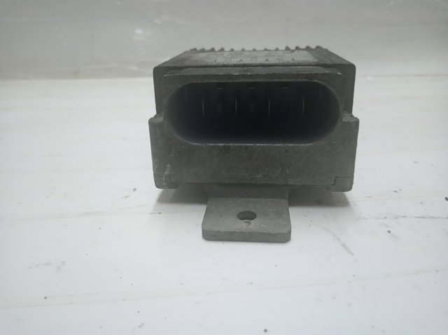 A0255453232 Regulador de velocidad del ventilador de refrigeración (unidad de control)  comprar en Reus