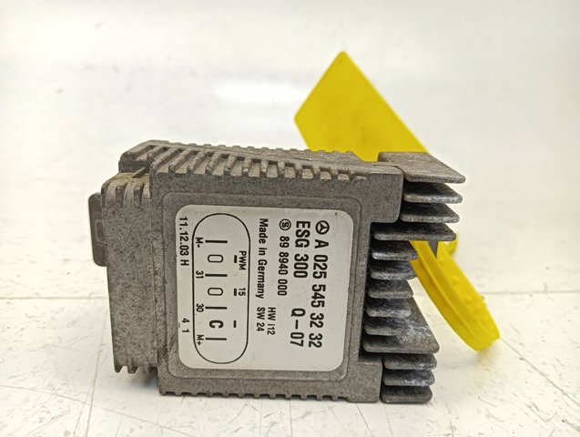 A0255453232 MERCEDES Regulador de velocidad del ventilador de refrigeración (unidad de control) comprar Madrid