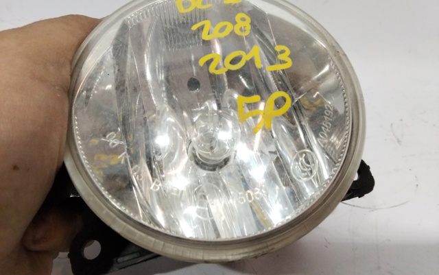 PEUGEOT A046192 Faro antiniebla izquierdo y derecho  en stock Salamanca