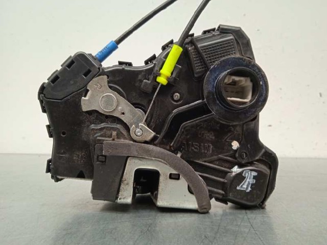 A046693 TOYOTA Cerradura de puerta delantera derecha  disponible Vigo