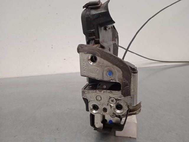 TOYOTA A046693 Cerradura de puerta delantera derecha comprar Tarragona