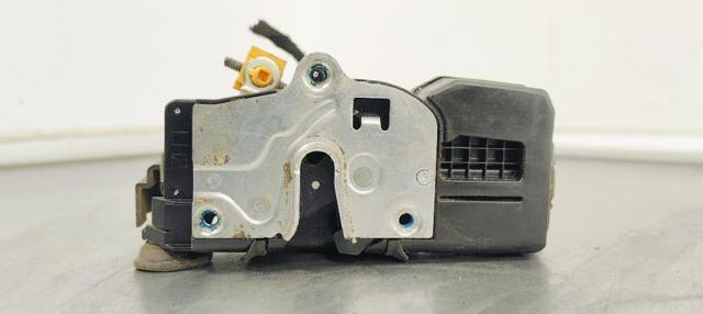 OPEL A046818 Cerradura de puerta delantera derecha  en stock Terrassa