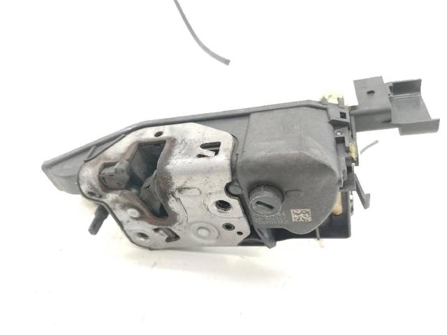 A048069 Cerradura de puerta delantera derecha  disponible Utrera