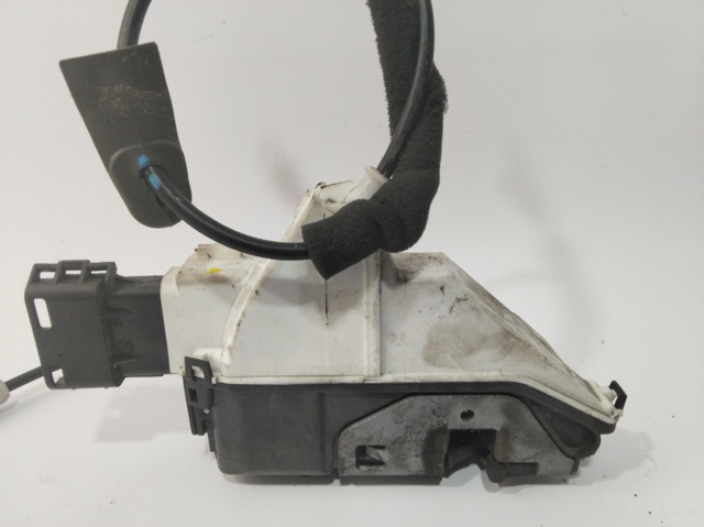 A048069 PEUGEOT Cerradura de puerta delantera derecha  en stock Córdoba