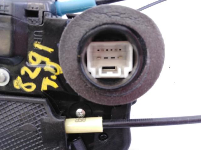 A084219 TOYOTA Cerradura de puerta delantera derecha  en stock Gandía