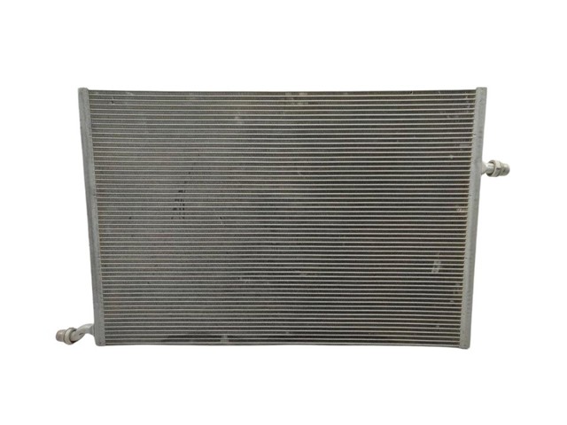 A0995002003 MERCEDES Radiador adicional de refrigeración del motor  disponible Ourense