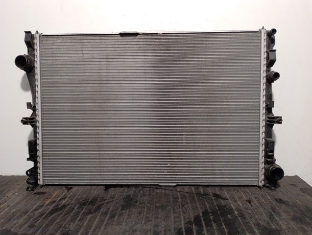 A0995002103 MERCEDES Radiador  en stock Gandía