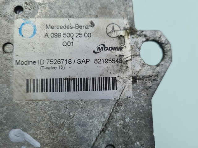 MERCEDES A0995002500 Radiador de refrigeración de la transmisión  disponible Valladolid