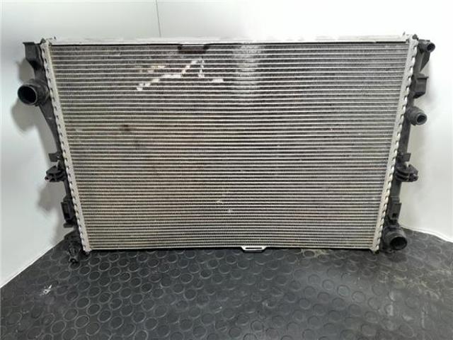 A0995007303 MERCEDES Radiador de refrigeración del motor  disponible Ourense
