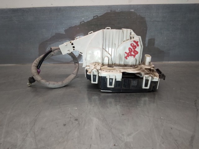 A0997200135 Cerradura  en stock Granada