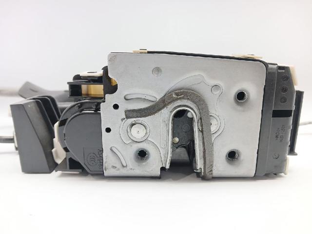 A0997200135 MERCEDES Cerradura de puerta delantera izquierda  comprar en Jaén