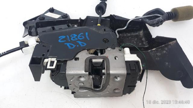 A0997200435 MERCEDES Cerradura de puerta delantera derecha  en stock Córdoba