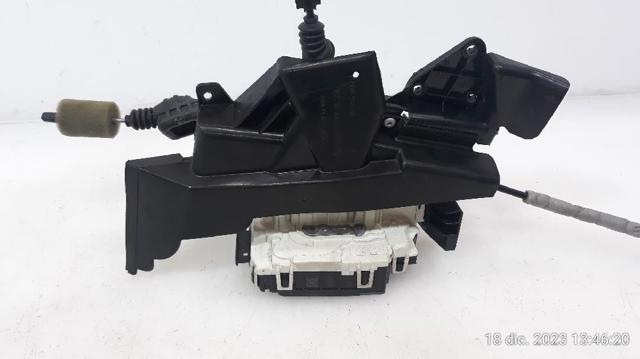 A0997200435 MERCEDES Cerradura de puerta delantera derecha  comprar en Jaén