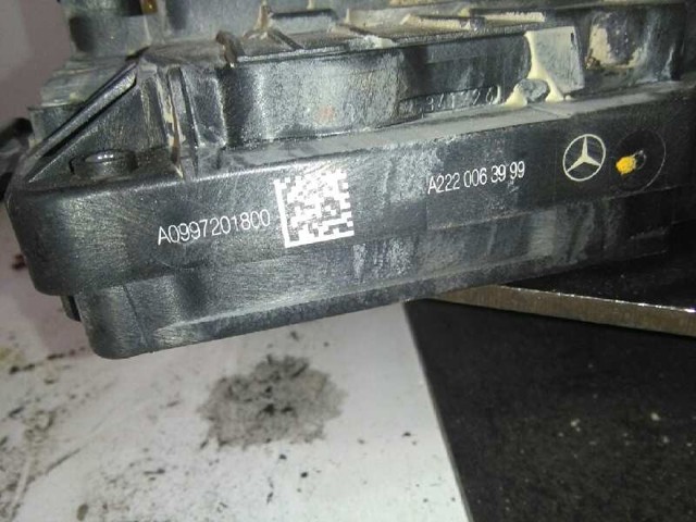 A0997201800 MERCEDES Cerradura de puerta delantera derecha  disponible Alicante