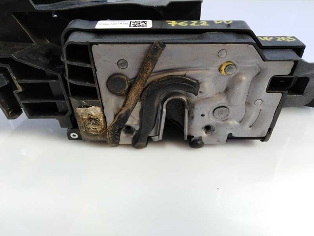 A0997201800 MERCEDES Cerradura de puerta delantera derecha  en stock Huelva