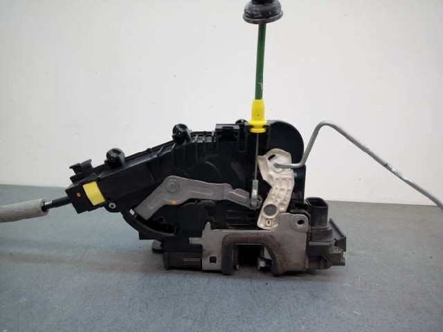 MERCEDES A0997201800 Cerradura de puerta delantera derecha  disponible Lugo