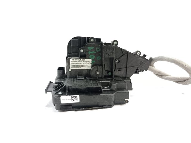 A0997201800 Cerradura de puerta delantera derecha  en stock Sabadell