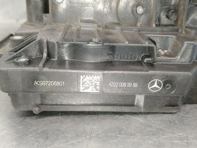 A0997206801 MERCEDES Cerradura de puerta delantera derecha  en stock Córdoba