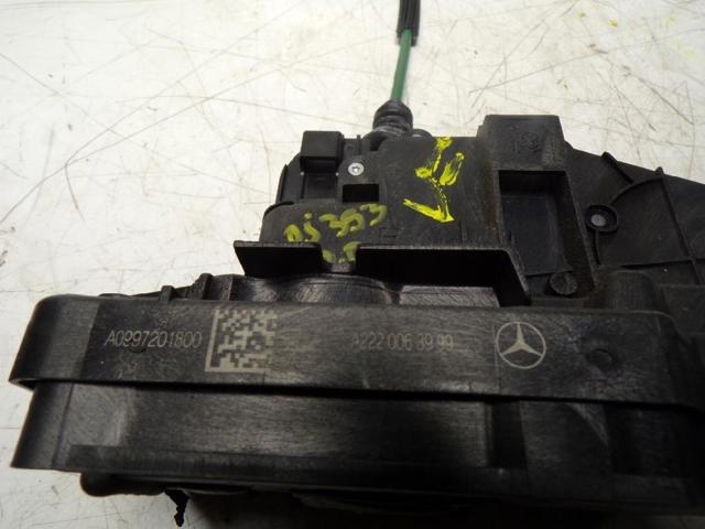 A0997206801 MERCEDES Cerradura de puerta delantera derecha  en stock Córdoba