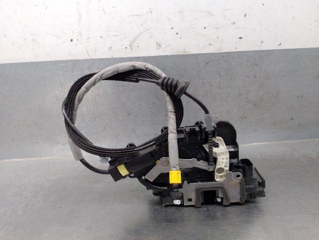 A0997206801 MERCEDES Cerradura de puerta delantera derecha  en stock Huelva