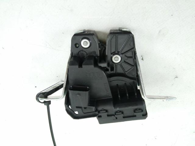 A0997400400 MERCEDES Cerradura de tapa de maletero  disponible Vigo