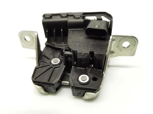 MERCEDES A0997400500 Cerradura de tapa de maletero  comprar en Albacete