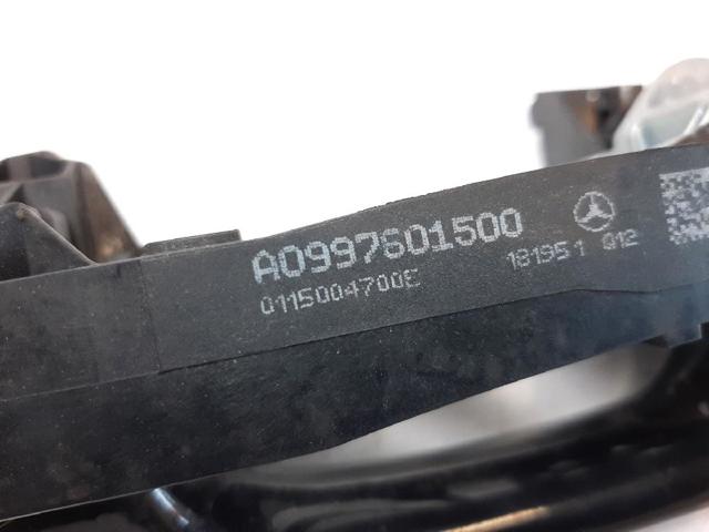 MERCEDES A0997601500 Soporte de manija exterior de puerta delantera izquierda  disponible Valladolid