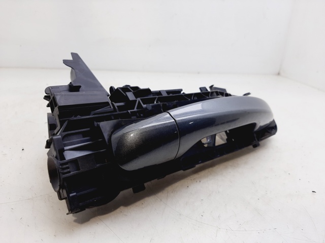 A0997601500 MERCEDES Soporte de manija exterior de puerta delantera izquierda  en stock Córdoba
