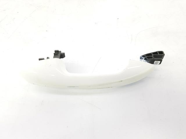 Tirador de puerta exterior delantero derecha A0997601659 Mercedes