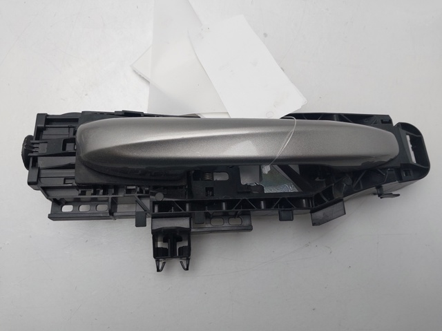 A0997601800 MERCEDES Soporte de manija exterior de puerta delantera derecha  en stock Huelva