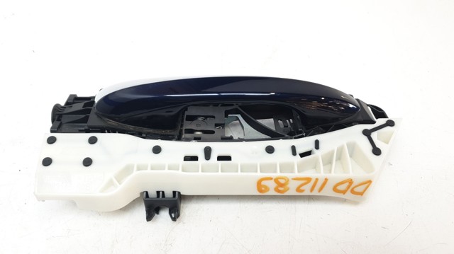 A0997601800 MERCEDES Soporte de manija exterior de puerta delantera derecha  comprar en Oviedo