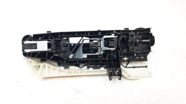 A0997601800 MERCEDES Soporte de manija exterior de puerta delantera derecha  disponible Ourense