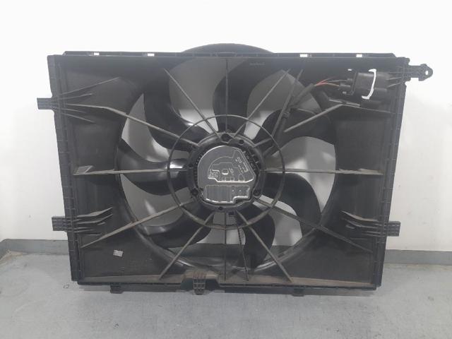 A0999061000 MERCEDES Difusor del radiador de refrigeración con motor y hélice  disponible Vigo