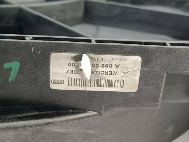 MERCEDES A0999061000 Difusor del radiador de refrigeración con motor y hélice  comprar en Albacete