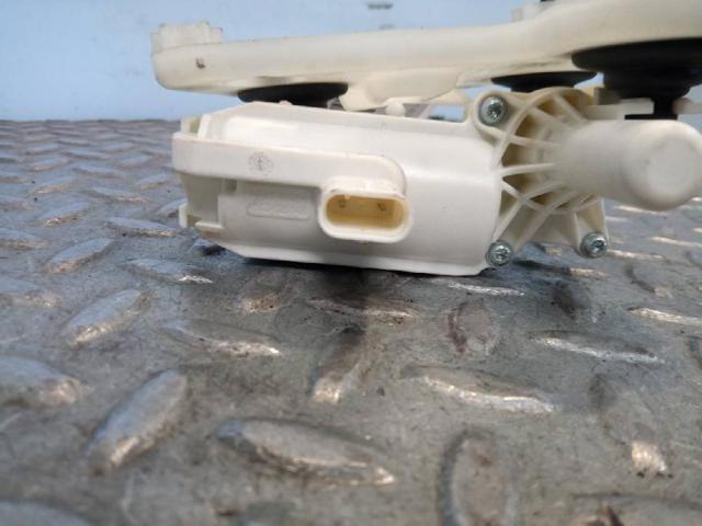 MERCEDES A0999068600 Motor de cierre suave del maletero  disponible Valladolid