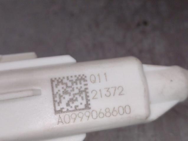 A0999068600 MERCEDES Motor de cierre suave del maletero  en stock Huelva
