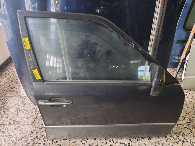 Puerta delantera derecha A1247202605 Mercedes