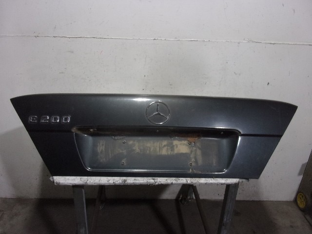 Tapa maletero para Mercedes E W124