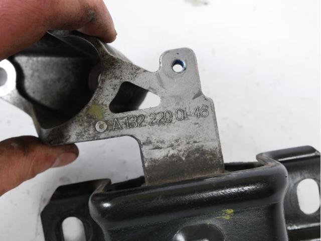 MERCEDES A1322200148 Soporte izquierdo del motor comprar Barcelona