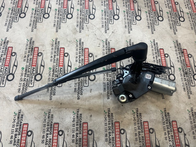 A1569068200 Motor del limpiaparabrisas trasero  disponible Utrera