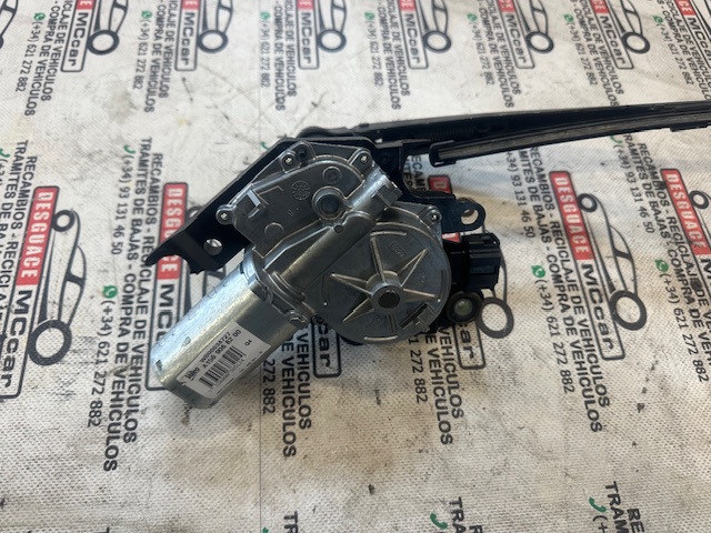 MERCEDES A1569068200 Motor del limpiaparabrisas trasero  comprar en Albacete