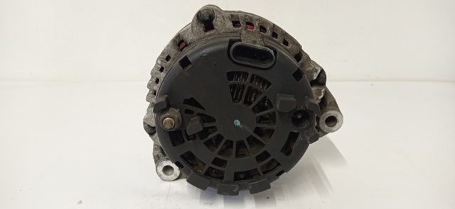 A1621543802 Alternador  disponible Málaga