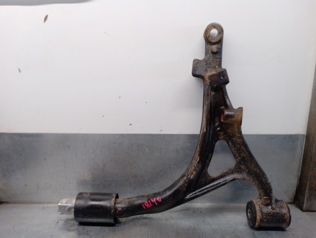 Brazo inferior izquierdo de la suspensión delantera A1633300807 MERCEDES