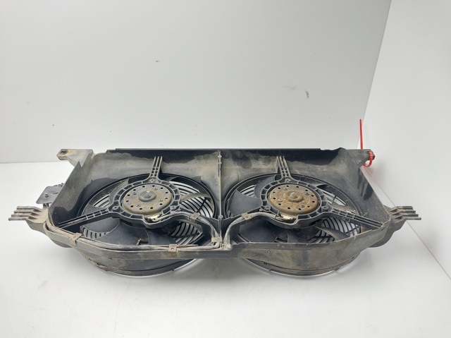 A1635000155 Difusor del radiador de refrigeración con motor y hélice  disponible Utrera