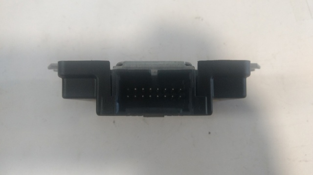 A1635457932 Módulo de control de la caja de transferencia  disponible Burgos