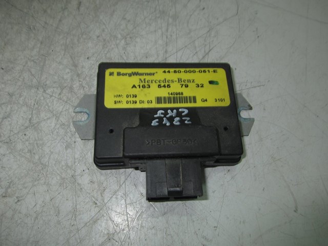 MERCEDES A1635457932 Módulo de control de la caja de transferencia  en stock Terrassa