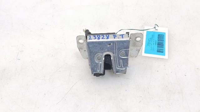 A1637400235 Cerradura de tapa de maletero  comprar en Reus