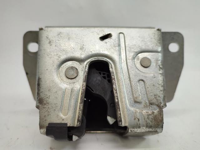 A1637400235 Cerradura de maletero comprar Sevilla