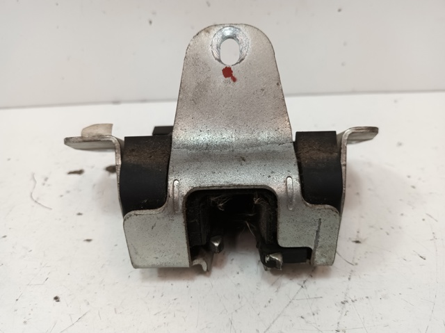 A1637400235 Cerradura de tapa de maletero  disponible Málaga