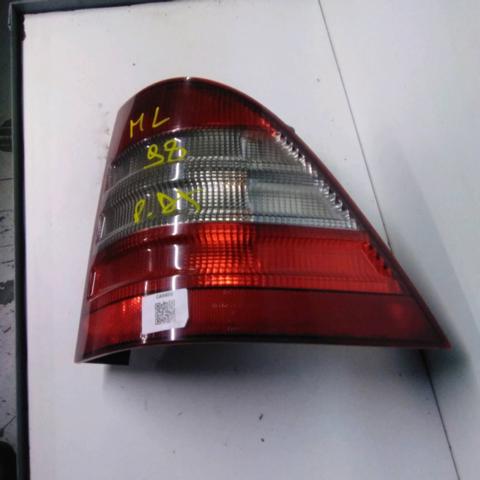 MERCEDES A1638200264 Piloto trasero derecho  en stock Terrassa